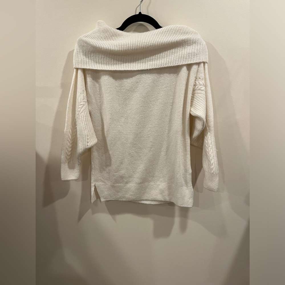 TOPSHOP White Sweater Size US 4